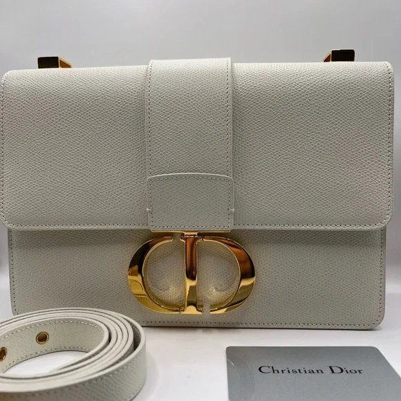 Dior 30 Montaigne - Picture 4 of 16